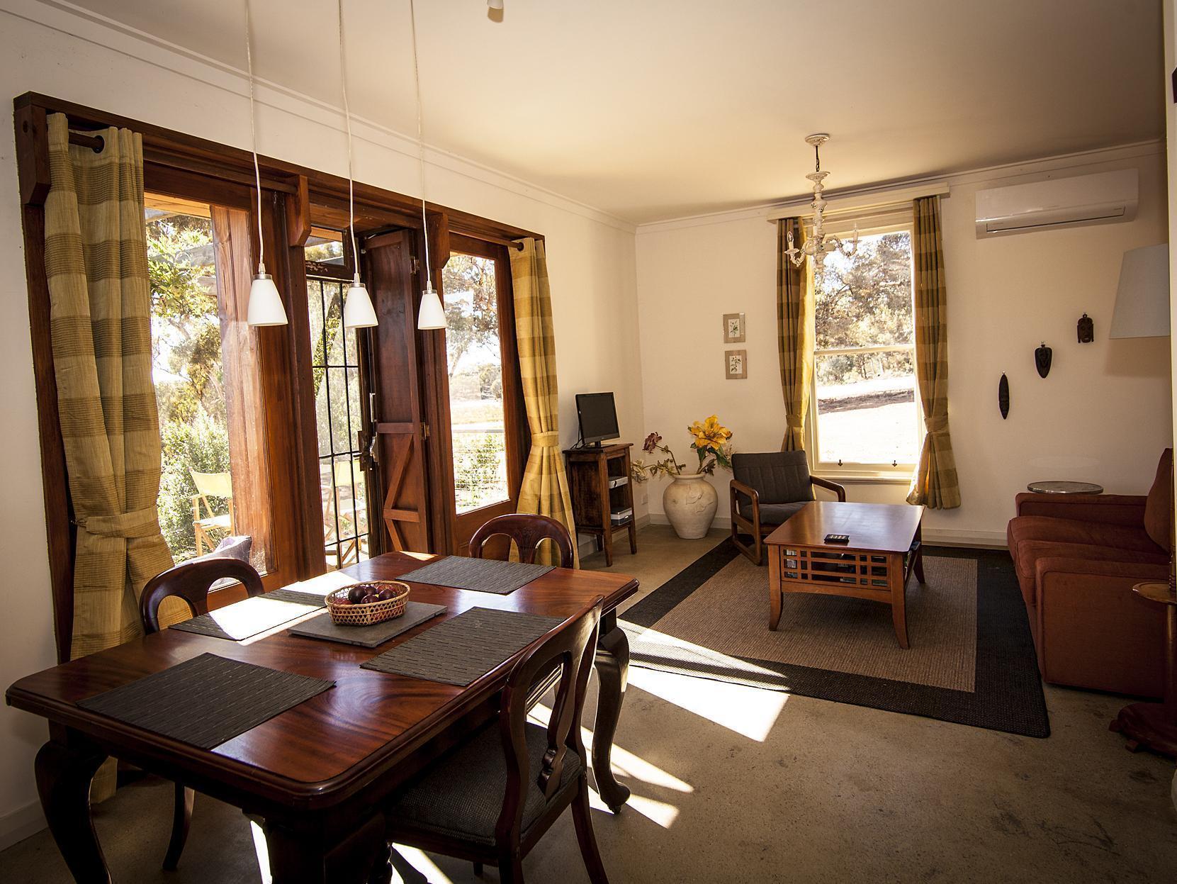 Hotham Ridge Estate Villa Wandering Exterior photo